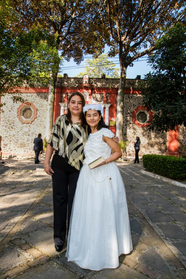 Sesión fotográfica profesional para cobertura de 1ra comunión